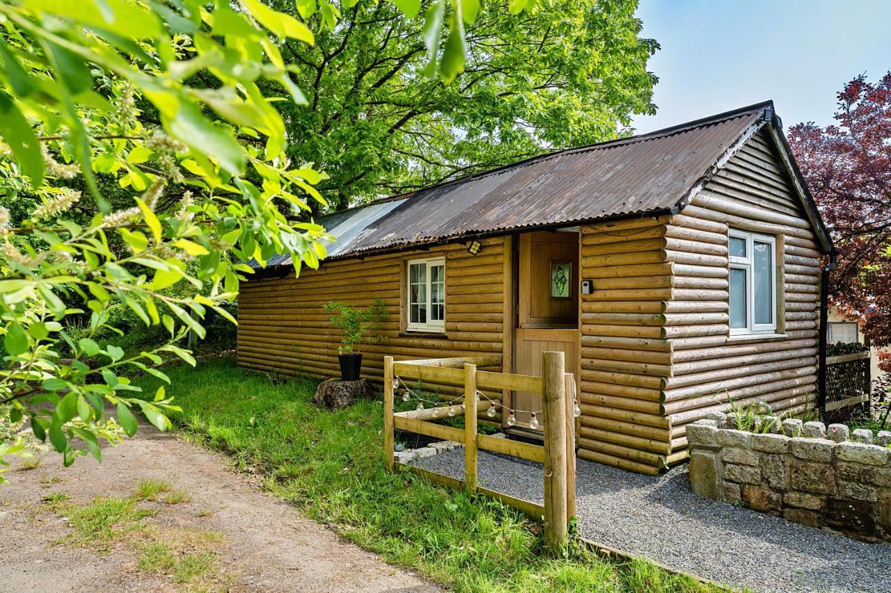 Finest Retreats - Trevoya Cabin ローンソン エクステリア 写真