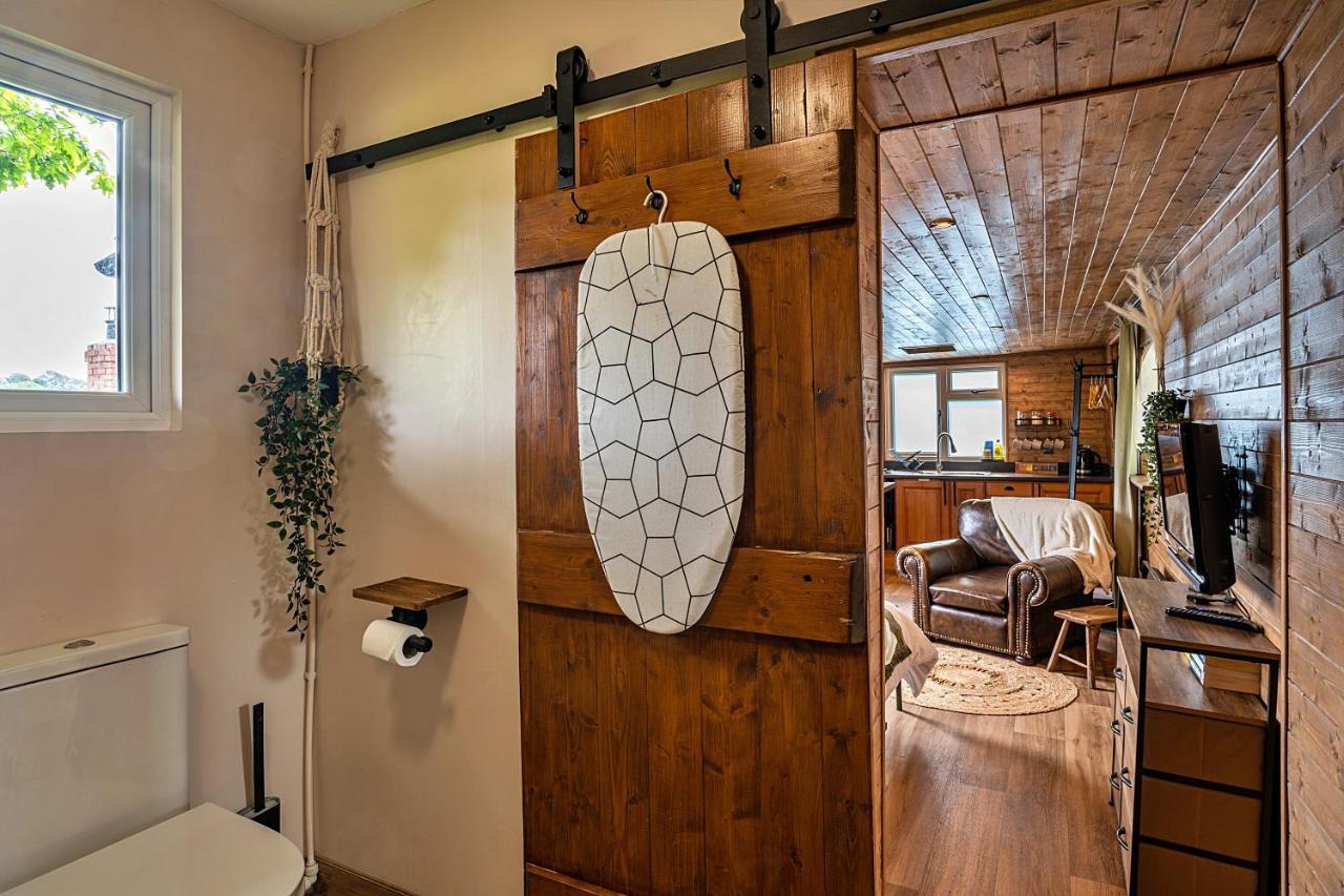 Finest Retreats - Trevoya Cabin ローンソン エクステリア 写真