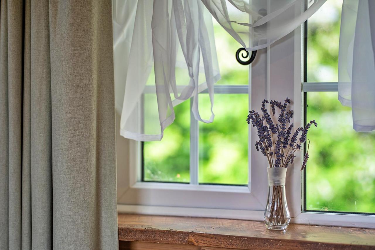 Finest Retreats - Trevoya Cabin ローンソン エクステリア 写真